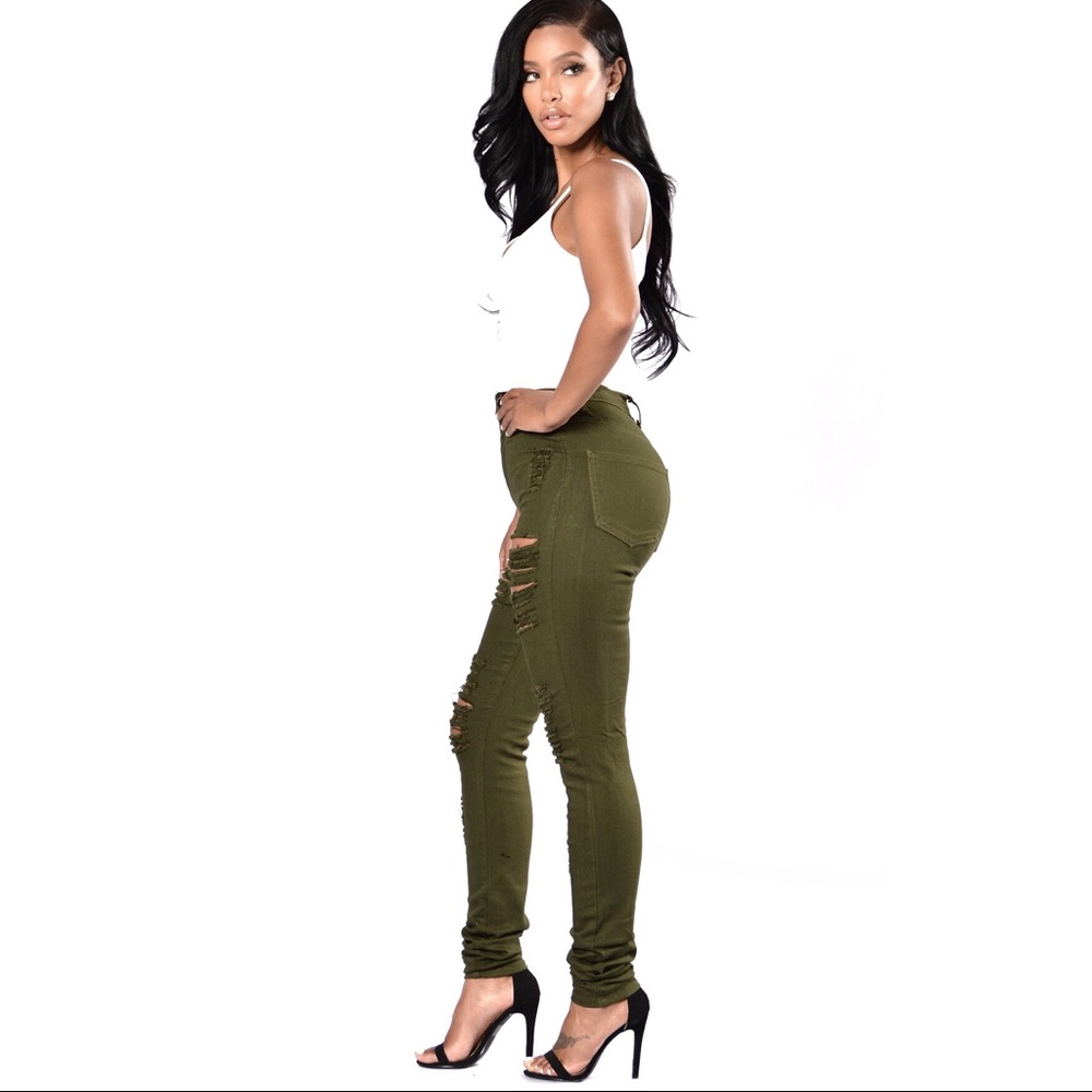NWT Fashion Nova Aphrodite Roll Out Destroy Jean 9 - Picture 4 of 10